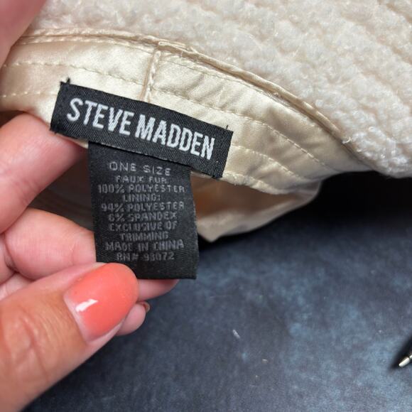 Steve Madden Cream Sherpa Bucket Hat OS - Picture 4 of 6